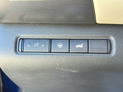 Certified 2023 Nissan Pathfinder SL w/ SL Premium Package AWD/4WD image 14