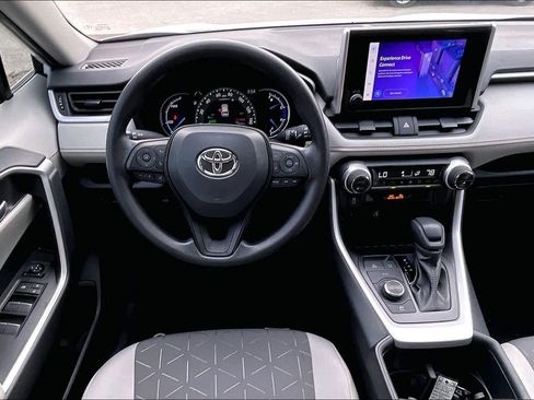 Used 2025 Toyota RAV4 XLE w/ Convenience Package AWD/4WD image 6