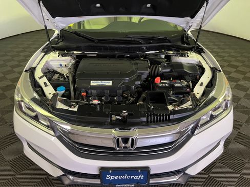 Used 2017 Honda Accord EX-L image 31