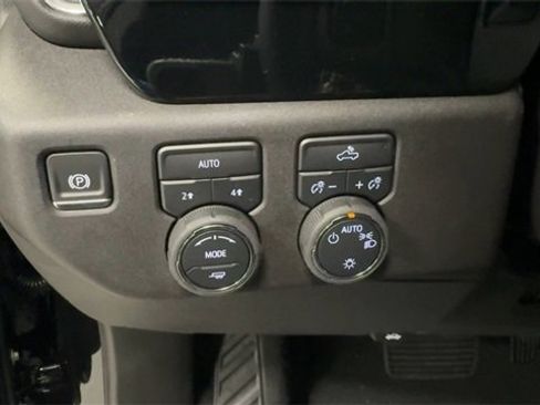 New 2025 Chevrolet Silverado 1500 LT w/ Convenience Package II image 9