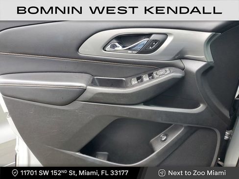 Used 2018 Chevrolet Traverse LT image 11