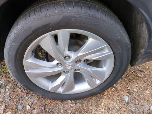 Used 2024 Buick Encore GX Preferred image 9