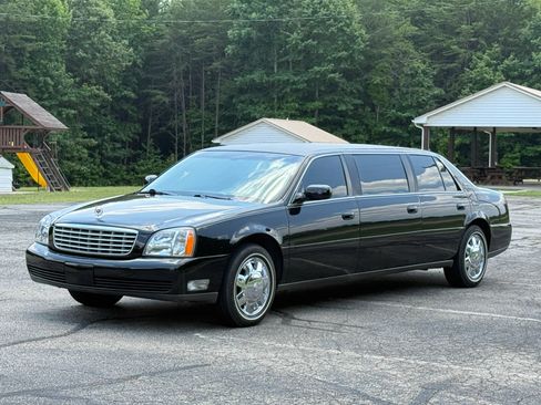 Used 2005 Cadillac De Ville Limousine FWD image 7