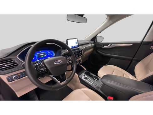 Used 2022 Ford Escape Titanium w/ Class II Trailer Tow Package AWD/4WD image 11