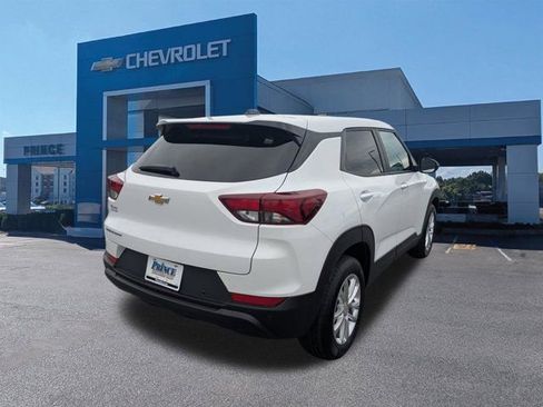 New 2026 Chevrolet TrailBlazer LS w/ LS Convenience Package FWD image 3