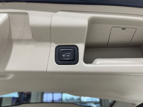 Used 2019 GMC Acadia Denali w/ Technology Package image 15