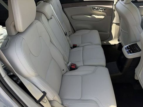 New 2026 Volvo XC90 T8 Ultra w/ Protection Package Premier AWD/4WD image 15