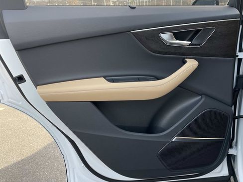 New 2026 Audi Q7 3.0T Prestige image 11