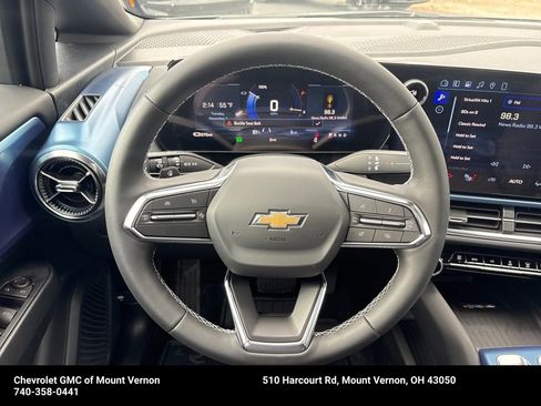 New 2026 Chevrolet Equinox EV LT image 12