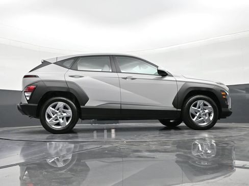 Used 2026 Hyundai Kona SE image 25