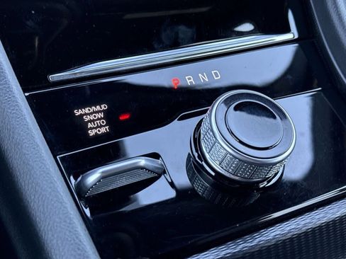 Used 2024 Jeep Grand Cherokee L Limited w/ Luxury Tech Group II image 25