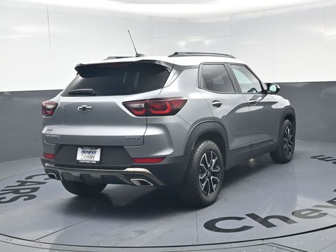 Used 2024 Chevrolet TrailBlazer ACTIV w/ Convenience Package image 9