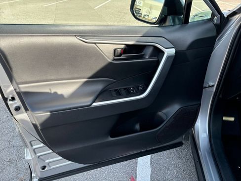 Used 2025 Toyota RAV4 LE image 20