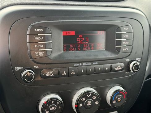 Used 2016 Kia Soul Base image 18