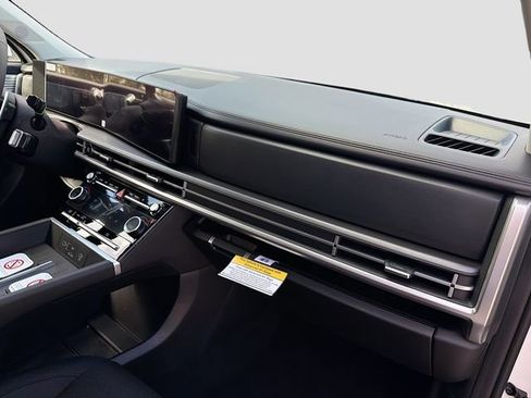 New 2026 Hyundai Santa Fe SE image 28