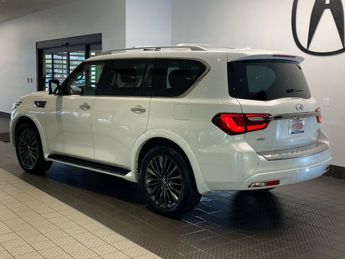 Used 2023 INFINITI QX80 Premium Select w/ All-Season Package image 5