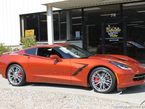 Used 2015 Chevrolet Corvette Stingray Coupe w/ 3LT Preferred Equipment Group RWD image 17