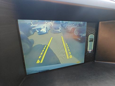 Used 2015 Volvo XC60 T5 Premier w/ Proximity Package image 12