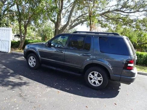 Used 2010 Ford Explorer XLT image 14