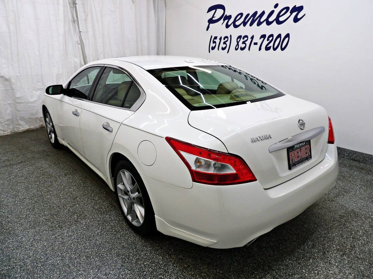 Used 2011 Nissan Maxima 3.5 SV w/ Monitor Pkg FWD image 4