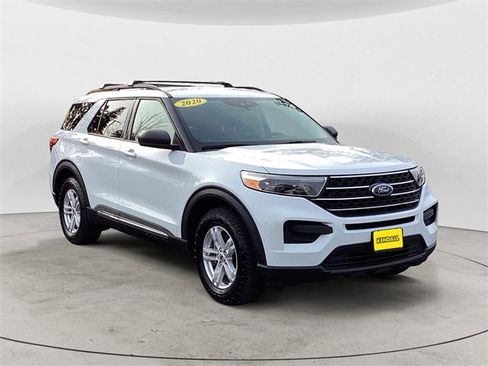 Used 2020 Ford Explorer XLT image 7