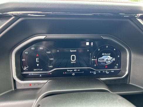 Used 2022 GMC Sierra 1500 AT4 w/ Sierra Safety Plus Package image 14