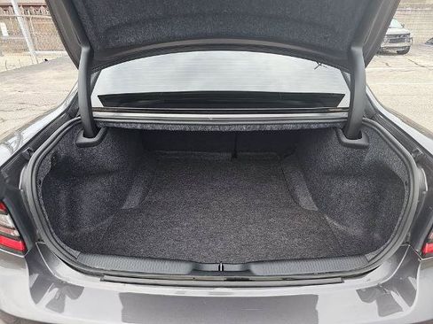 Used 2023 Dodge Charger SXT RWD image 12