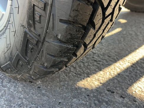 Used 2011 Toyota Tacoma 4x4 Double Cab image 17