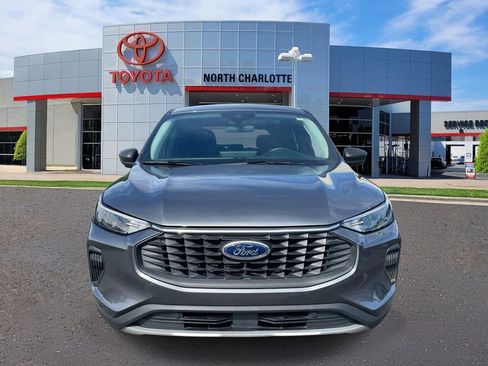 Used 2024 Ford Escape Active w/ Tech Pack #1 FWD image 3