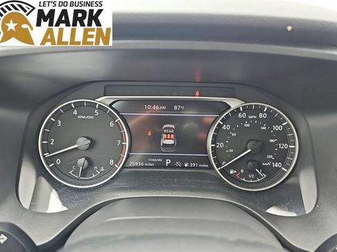 Used 2025 Nissan Rogue SV FWD image 11