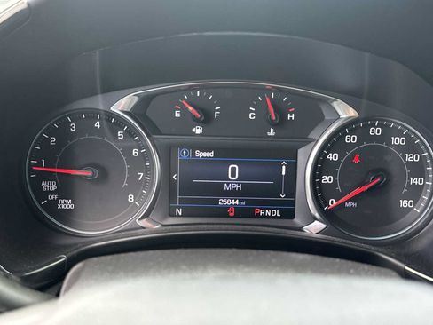 Used 2023 Chevrolet Equinox RS FWD image 24