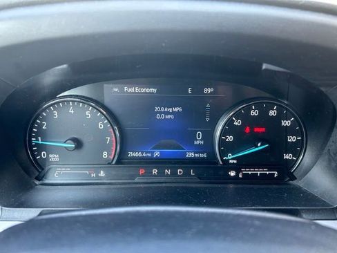 Used 2023 Ford Explorer XLT AWD/4WD image 2