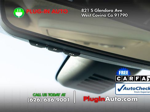 Used 2024 Nissan Titan SV w/ SV Convenience Package image 32