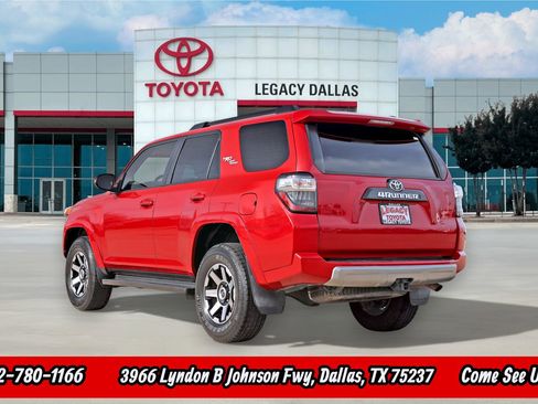 Used 2021 Toyota 4Runner TRD Off-Road Premium image 8