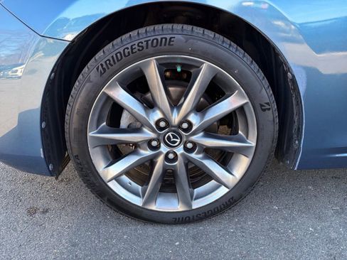 Used 2018 MAZDA MAZDA3 Touring image 27