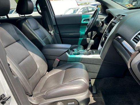 Used 2014 Ford Explorer Limited image 15