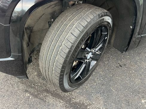 Used 2017 GMC Acadia Denali image 82