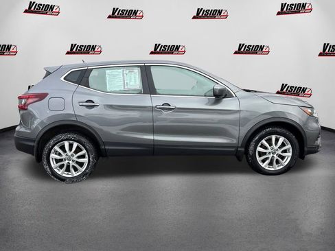 Used 2021 Nissan Rogue Sport S image 4