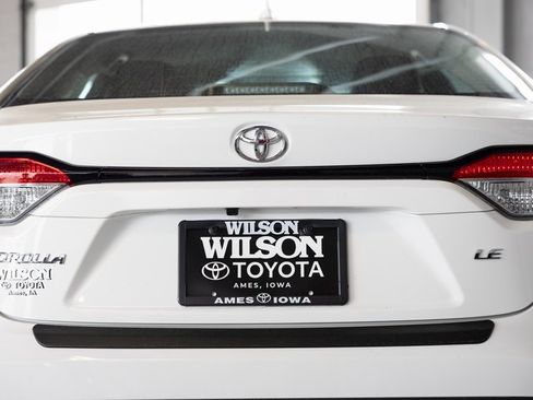 Used 2024 Toyota Corolla LE image 6