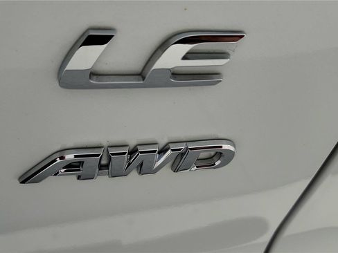 Certified 2023 Toyota Corolla Cross LE image 26