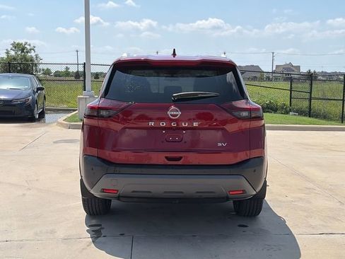 Used 2023 Nissan Rogue SV w/ SV Premium B Package FWD image 8