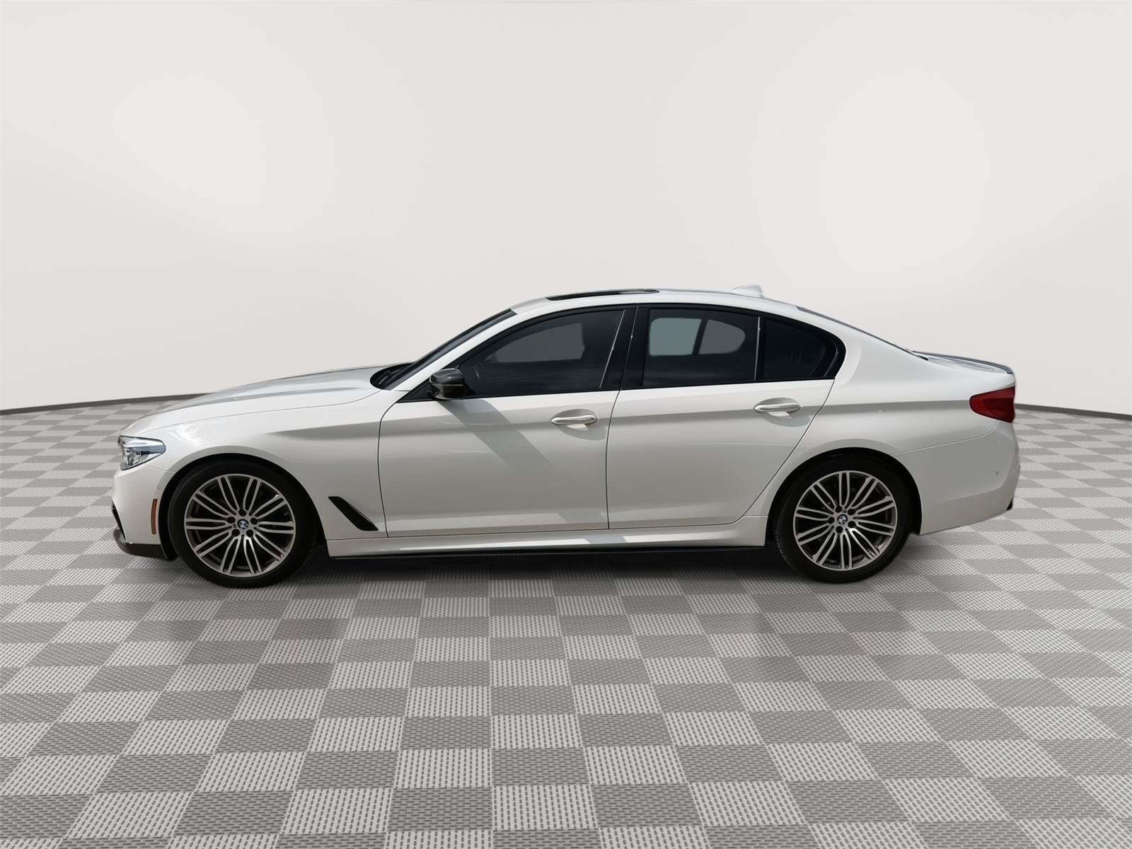 Used 2018 BMW M550i xDrive AWD/4WD image 6