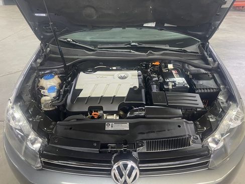 Used 2010 Volkswagen Jetta TDI FWD image 3