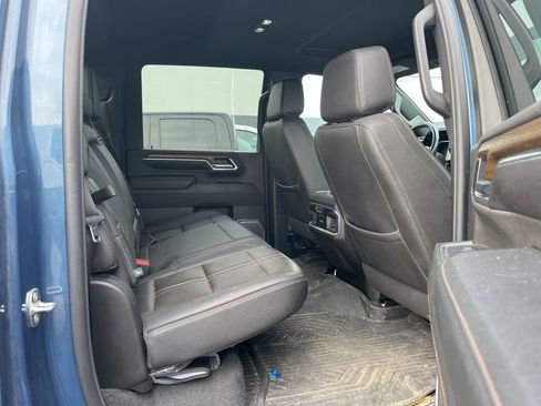 Used 2024 Chevrolet Silverado 3500 High Country w/ High Country Premium Package image 3