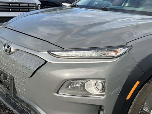 Used 2019 Hyundai Kona Limited w/ Cargo Package image 8