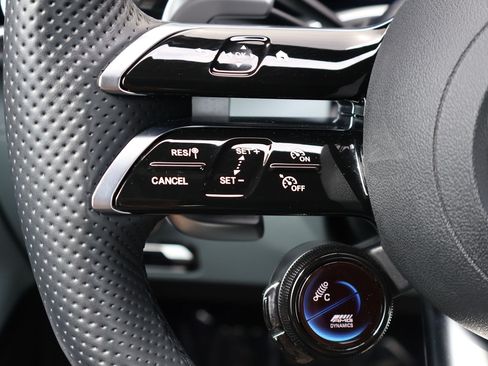 Used 2022 Mercedes-Benz SL 63 AMG 4MATIC image 15