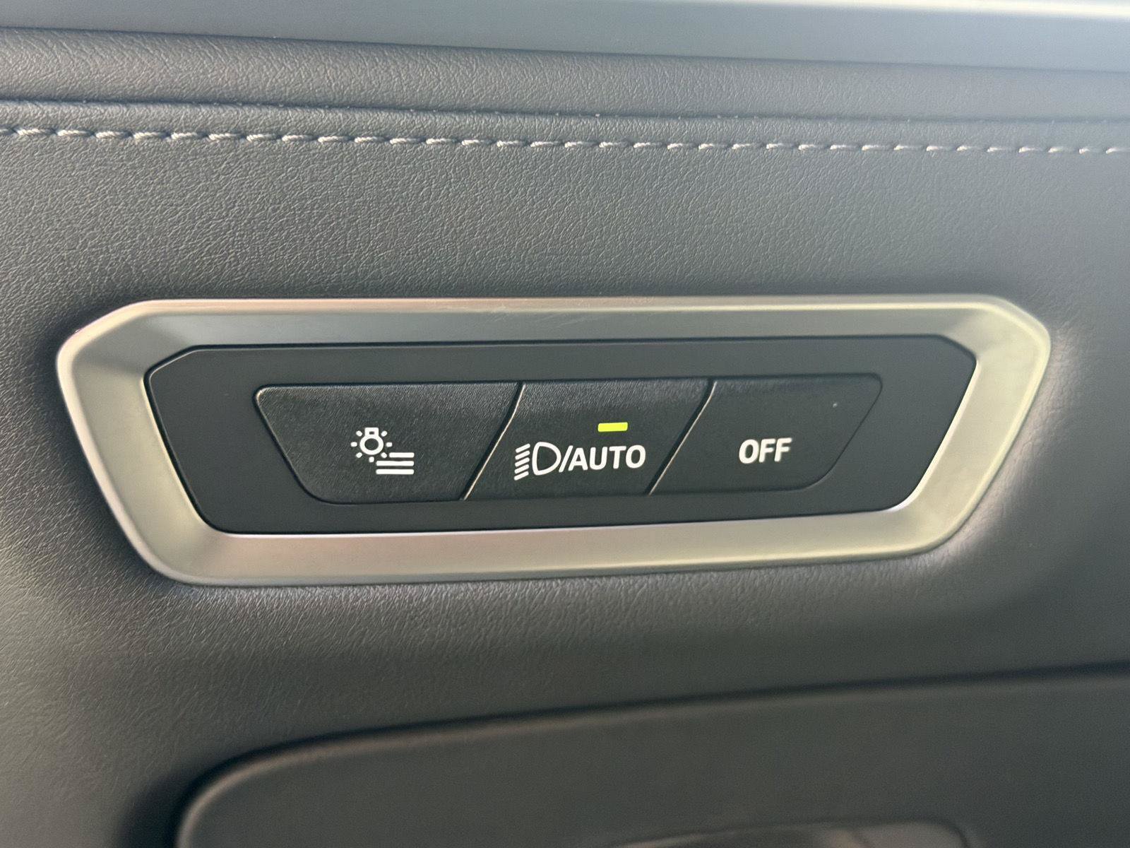 Used 2025 BMW XM AWD/4WD image 34