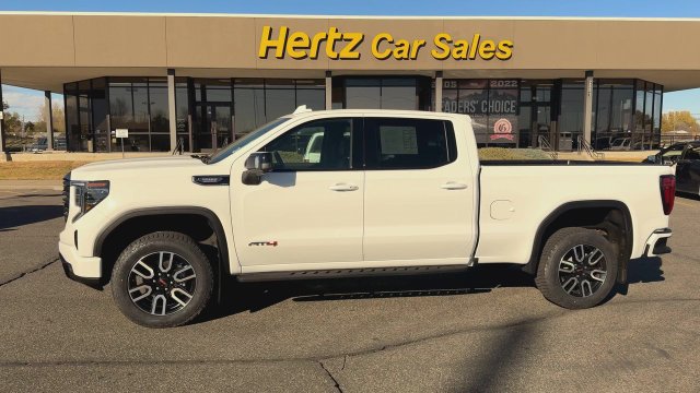 Used 2025 GMC Sierra 1500 AT4 w/ Technology Package AWD/4WD image 5