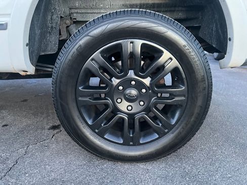 Used 2013 Ford F150 Platinum image 29