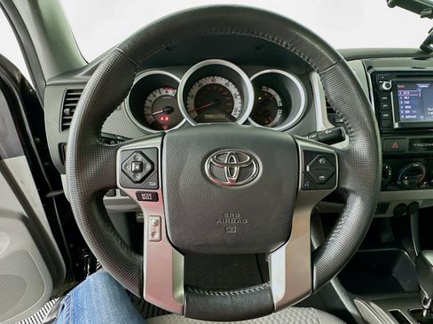 Used 2015 Toyota Tacoma PreRunner w/ SR5 Package RWD image 11